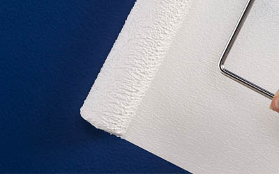 Blue color hiding with white primer